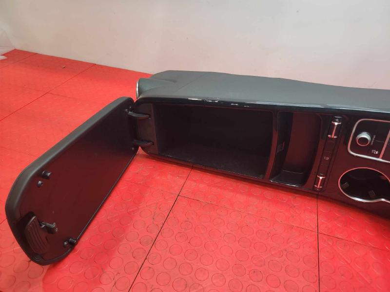 2018-2021 Kia Stinger Center Floor Console Assembly Black Leather Genuine OEM