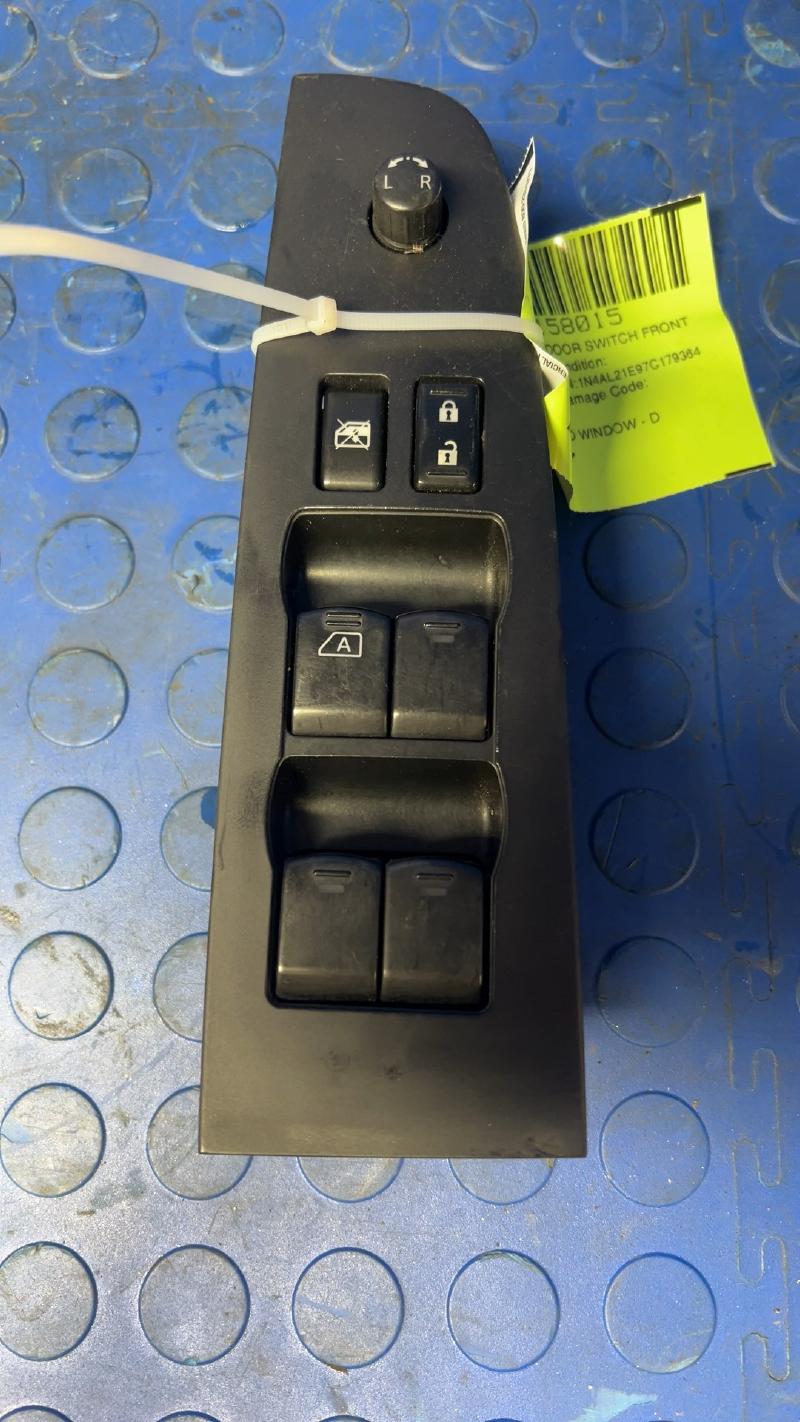 2007 Nissan Altima Door Switch Front