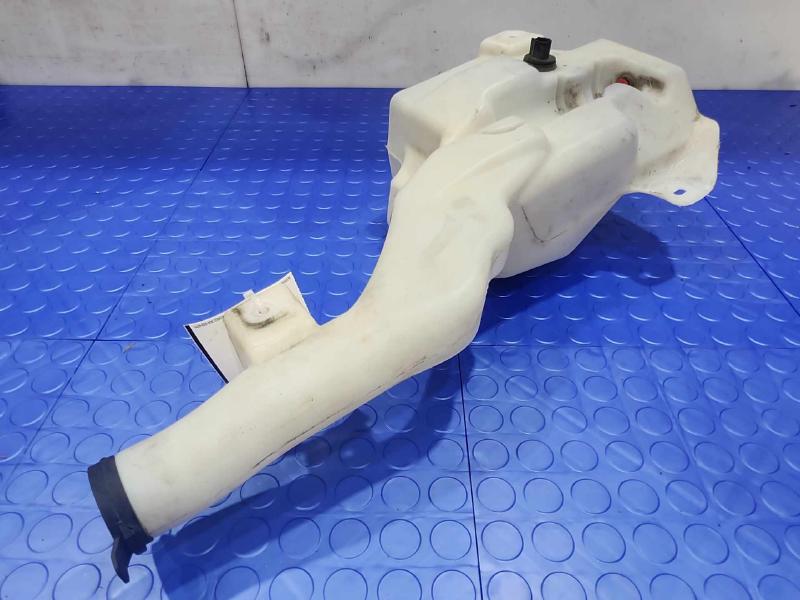 2014 Chevrolet Silverado 1500 Washer Bottle