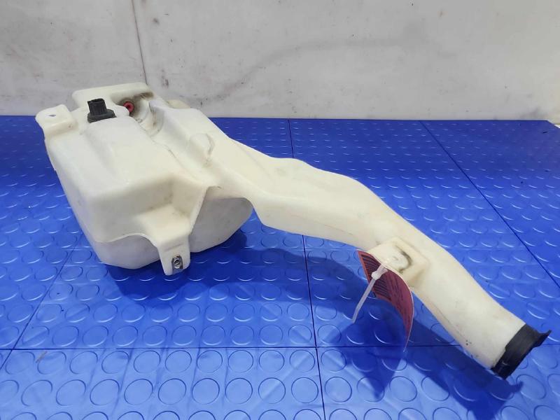2014 Chevrolet Silverado 1500 Washer Bottle