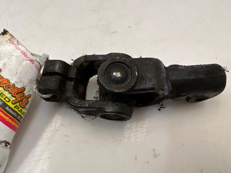 1996 - 2000 Toyota Rav4 Steering Shaft Universal Joint (Lower) OEM 4520910020