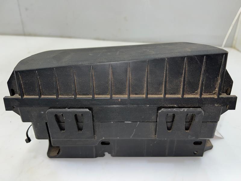 2012 Chevrolet Volt Engine Fuse Box