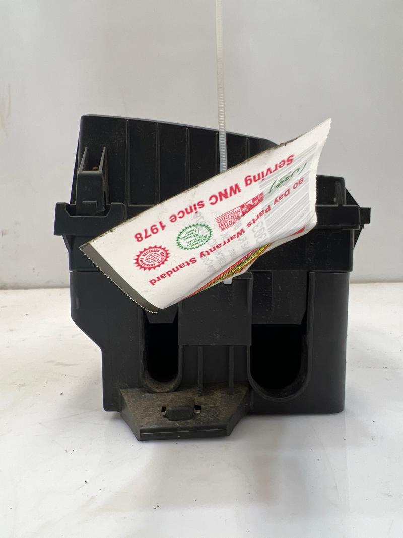 2012 Chevrolet Volt Engine Fuse Box