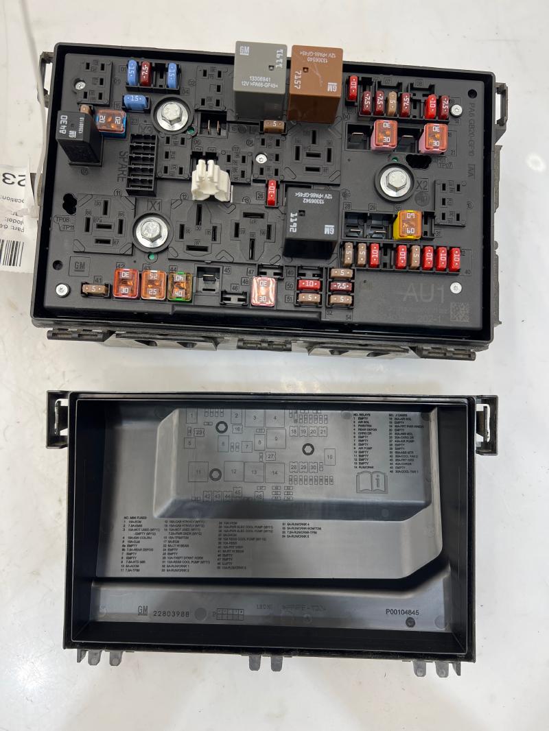 2012 Chevrolet Volt Engine Fuse Box