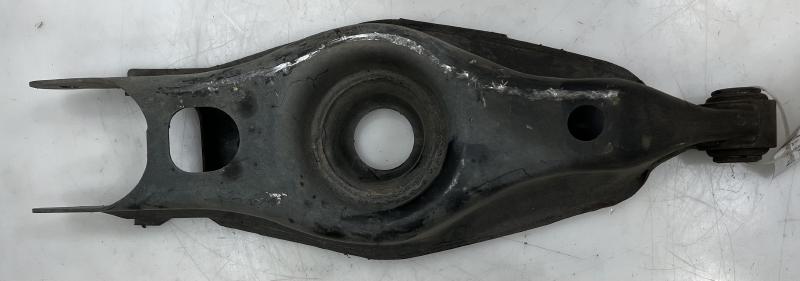2011 Dodge Charger Lower Control Arm Rr