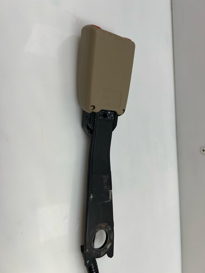 2011 Toyota RAV4 Front Seat Belt
