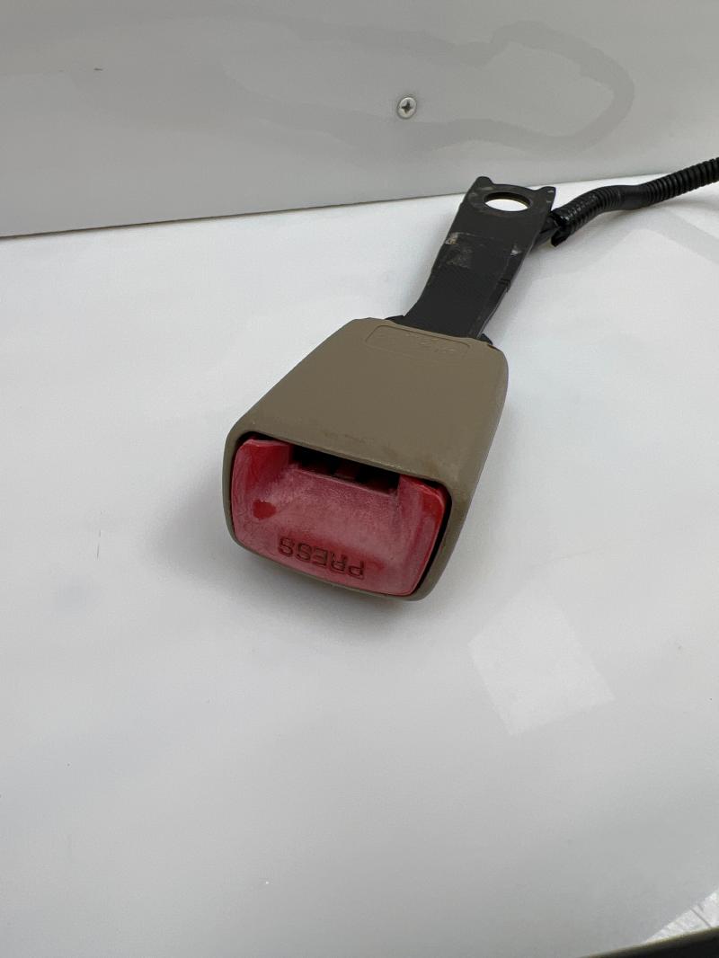2011 Toyota RAV4 Front Seat Belt