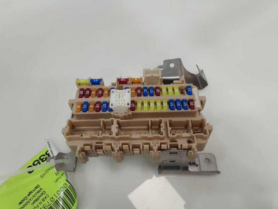2015 Nissan Pathfinder Cabin Fuse Box