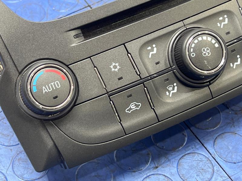 2013 Chevrolet Malibu Heater A/C Control