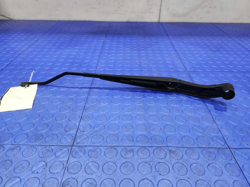 2015 GMC Yukon XL Wiper Arm