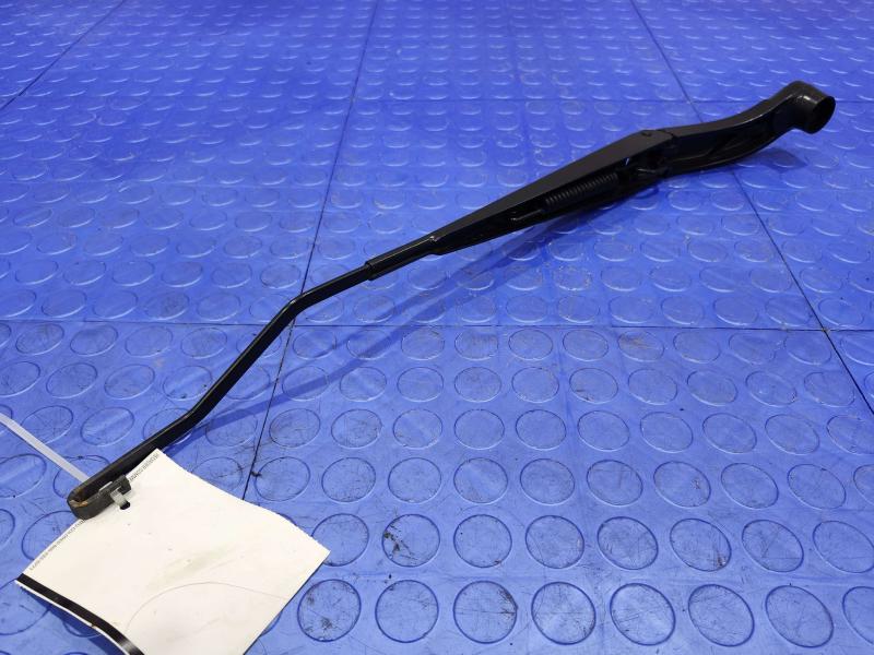 2015 GMC Yukon XL Wiper Arm