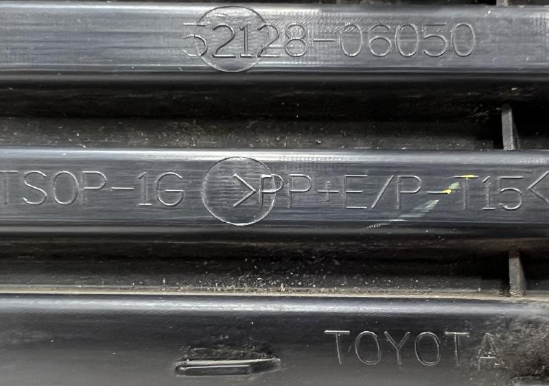 2007-2009 Toyota Camry Front Left Side Fog Light Bumper Cover Trim 52128-06050