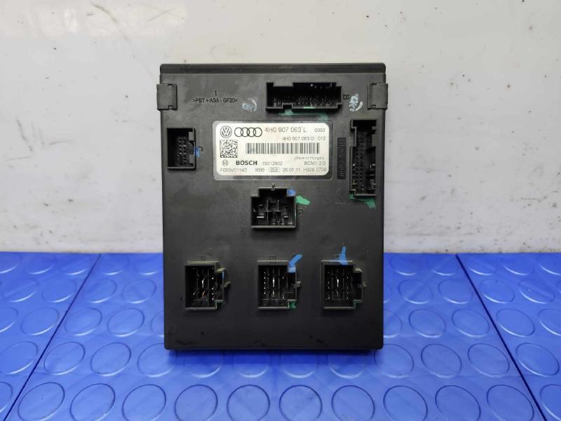 2011 Volkswagen Touareg Body Control Module BCM Genuine OEM 4H907063L