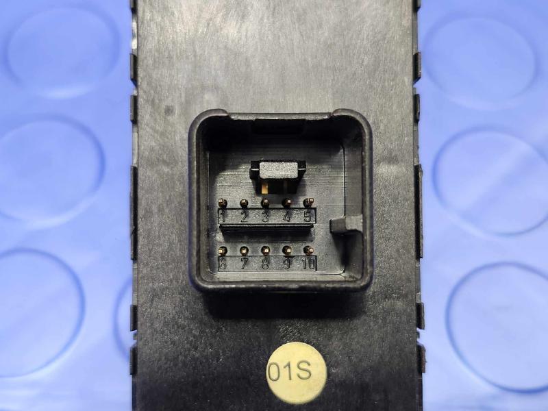 2011 Volkswagen Touareg Door Switch Front