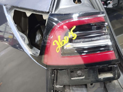 2021 Tesla Model 3 Tail Light Assembly