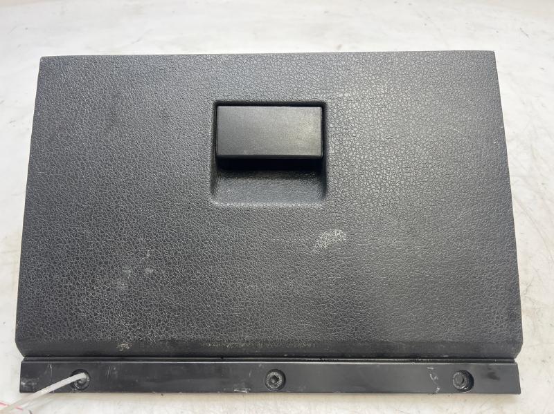 2011 Ford F-150 Glove Box