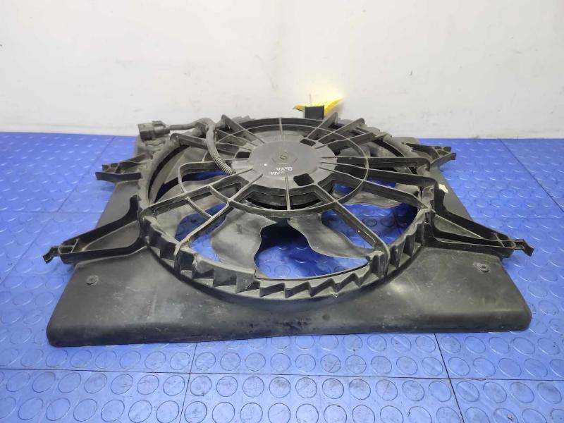 2011-2013 Hyundai Sonata 2.4L Engine Cooling Fan Assembly OEM 253803Q170