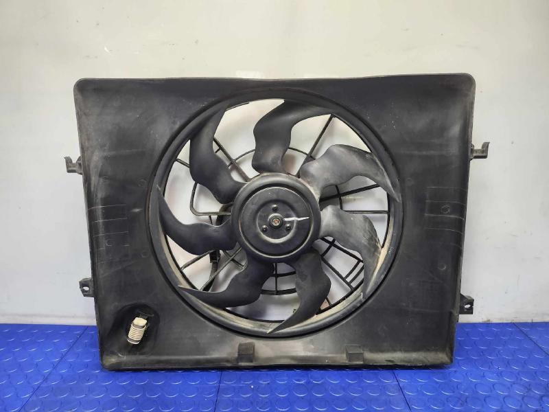 2011-2013 Hyundai Sonata 2.4L Engine Cooling Fan Assembly OEM 253803Q170
