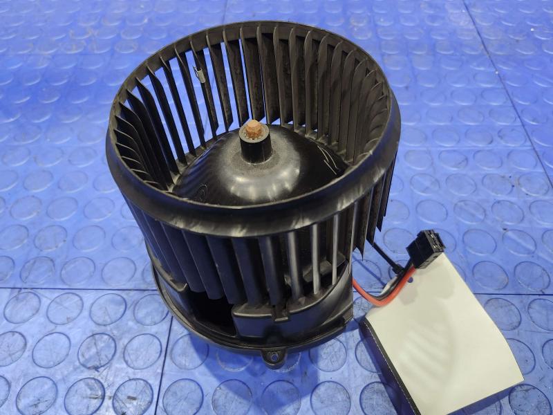2016-2019 BMW X1 Front Heater AC Blower Motor Assembly Genuine OEM 64119297752
