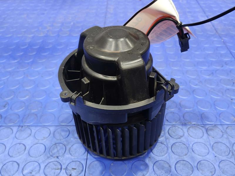 2016-2019 BMW X1 Front Heater AC Blower Motor Assembly Genuine OEM 64119297752