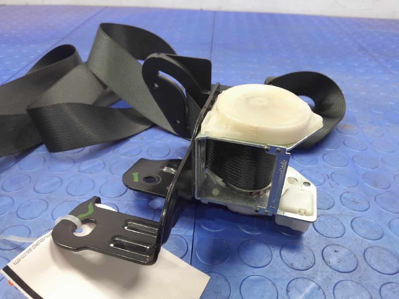 2016 Subaru Legacy Rear Seat Belt