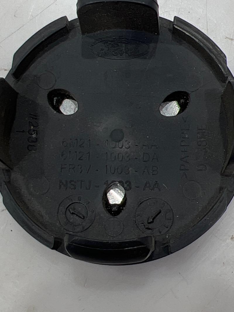 2021 Ford EcoSport Center Cap