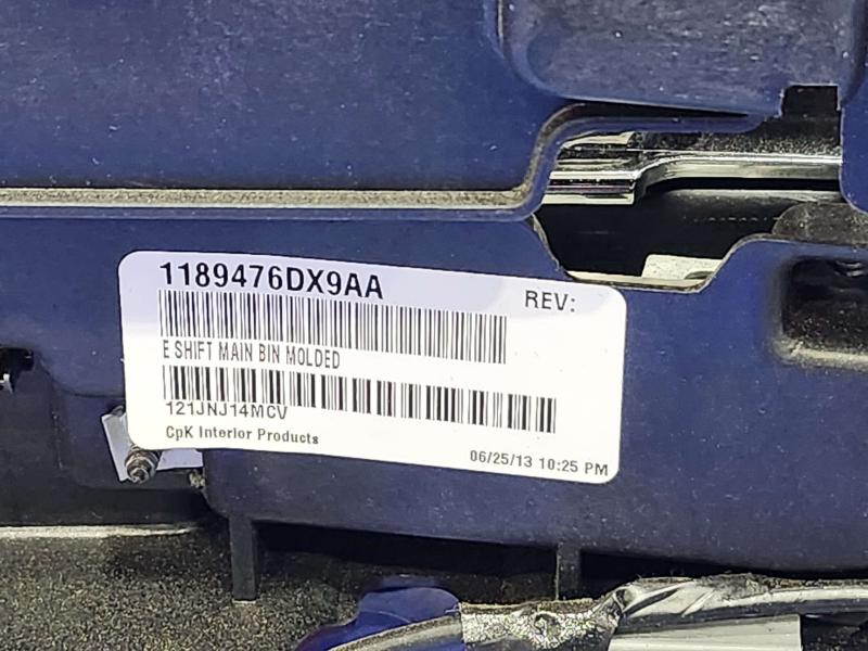 2013 Chrysler 300 Front Console