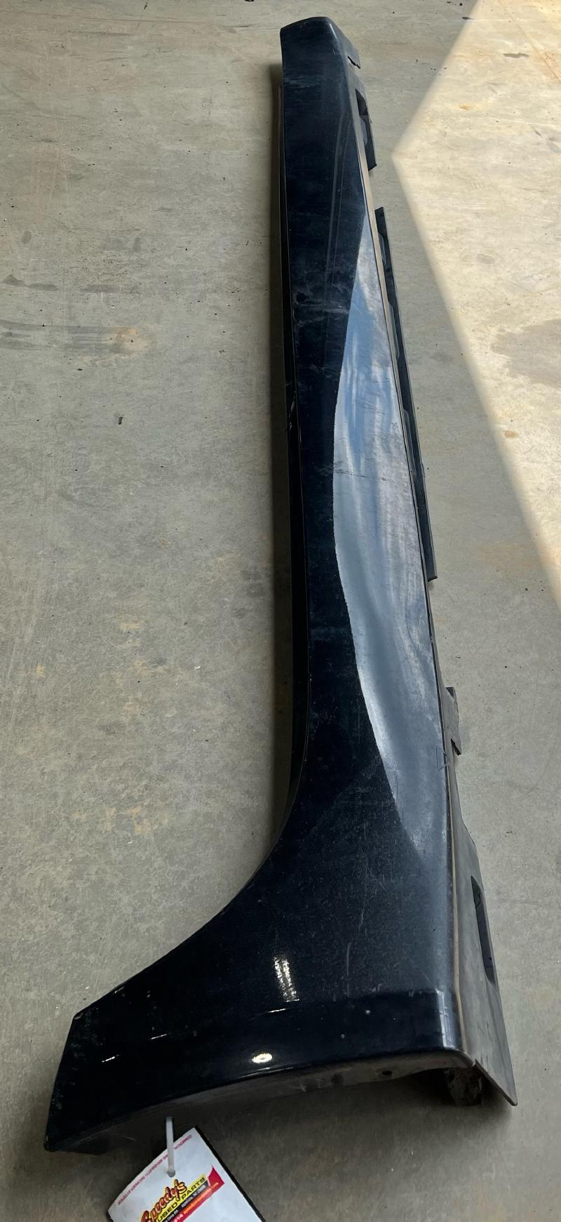 2011 Jaguar XF Rocker Moulding