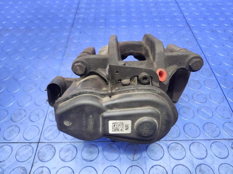 2011 BMW 535i Caliper