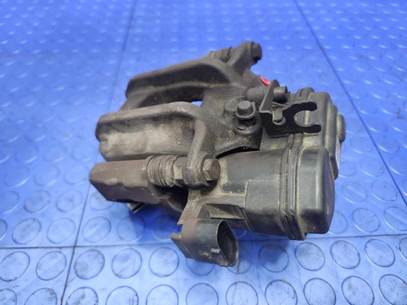 2011 BMW 535i Caliper