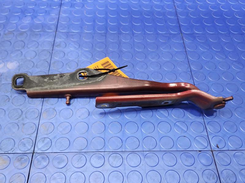 2014 Chrysler 300 Hood Hinge