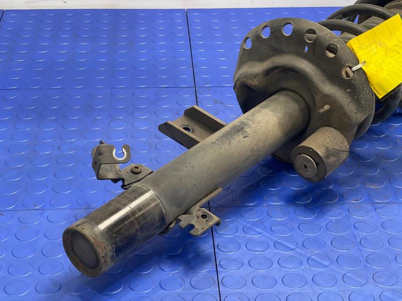 2012 Land Rover Evoque Strut Assembly