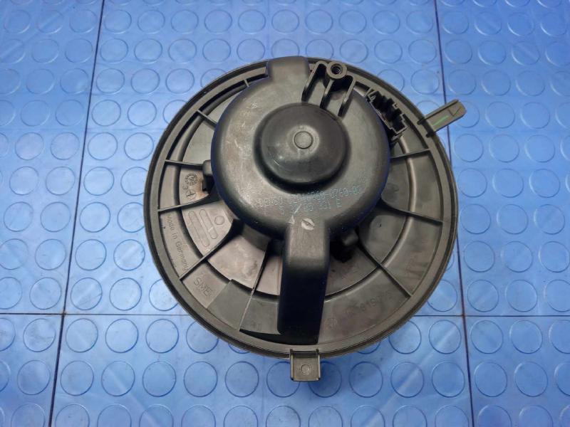 2006 Volkswagen Passat Blower Motor