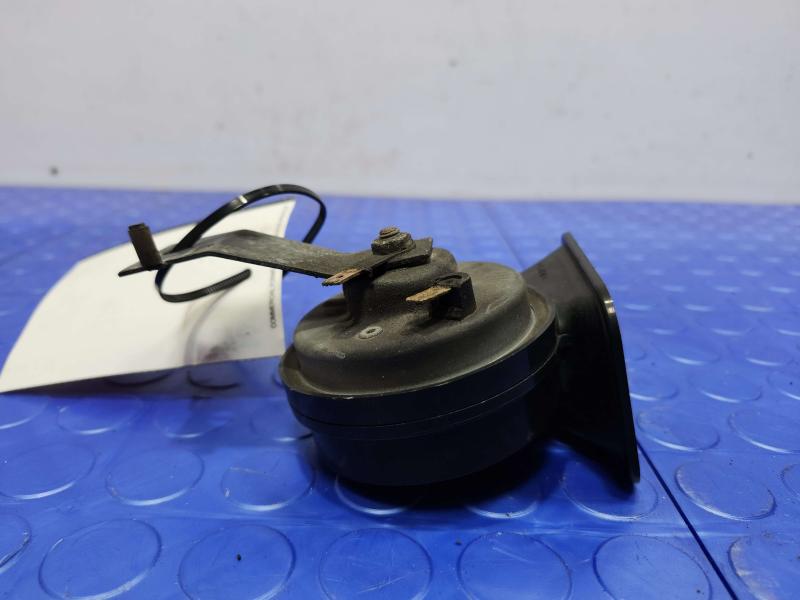 2011-2024 infiniti QX56 QX80 High Note Horn Assembly Genuine OEM 256101V80A