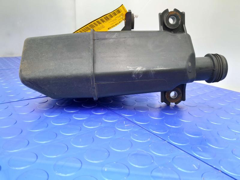 2010 - 2015 Kia Sportage 2.0L 2.4L Lower Engine Air Resonator OEM 281903W500