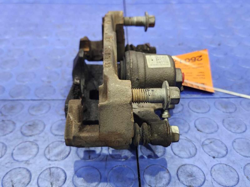 2009 Chevrolet Impala Caliper