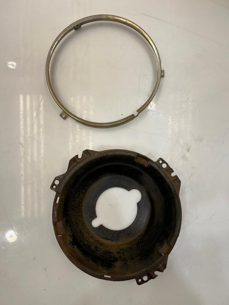 1976 Oldsmobile Cutlass Headlight Bucket