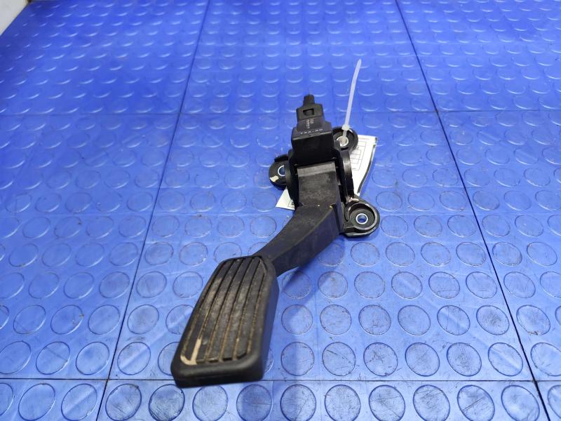 2015 Honda Fit Pedal Assembly