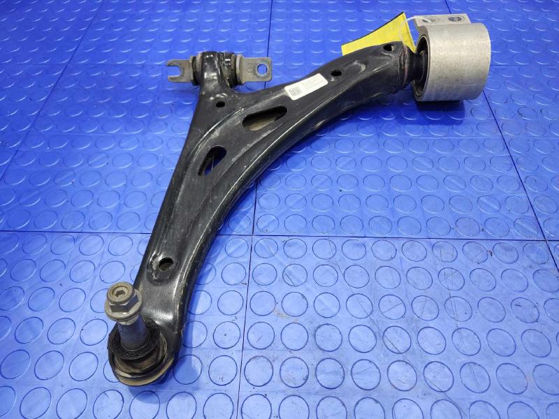 2019 Cadillac XT5 Lower Control Arm Front