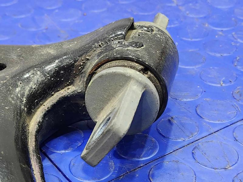 2019 Cadillac XT5 Lower Control Arm Front