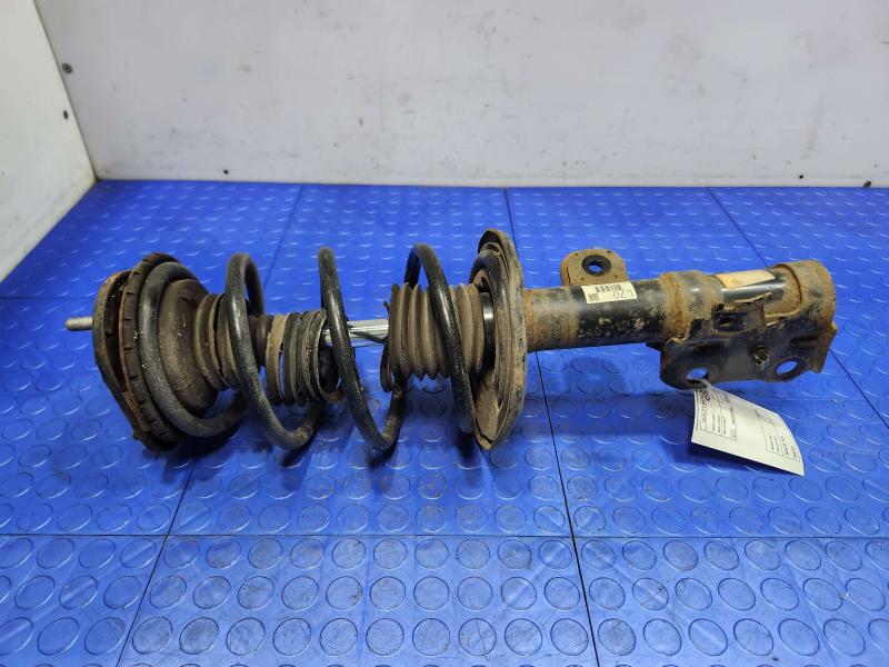 2013 Toyota Prius Strut Assembly