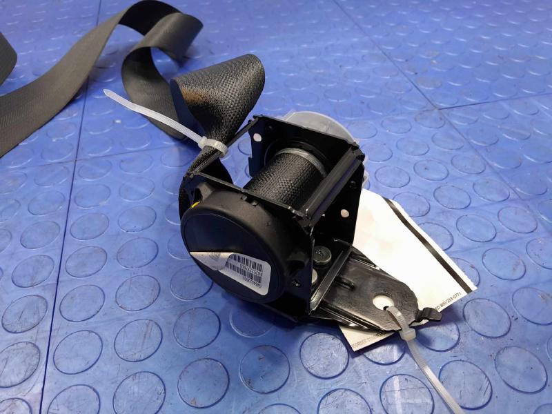 2022 Nissan Versa Rear Seat Belt