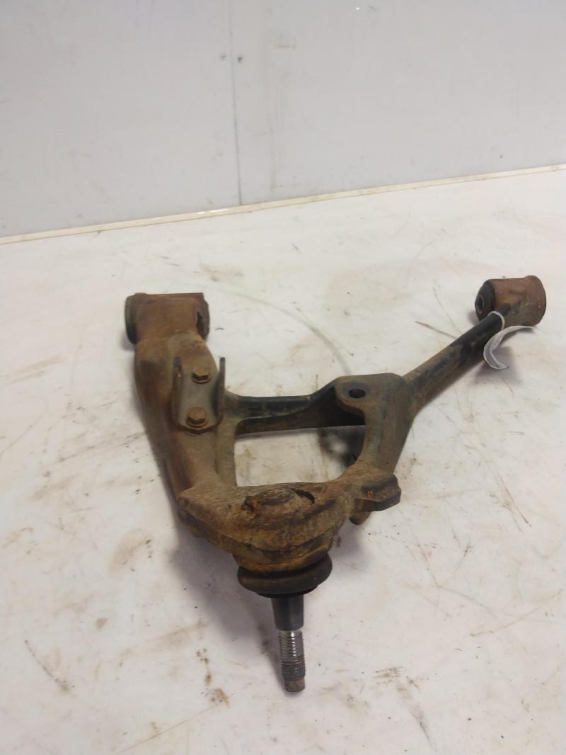2002 GMC Sierra 2500 Lower Control Arm Front