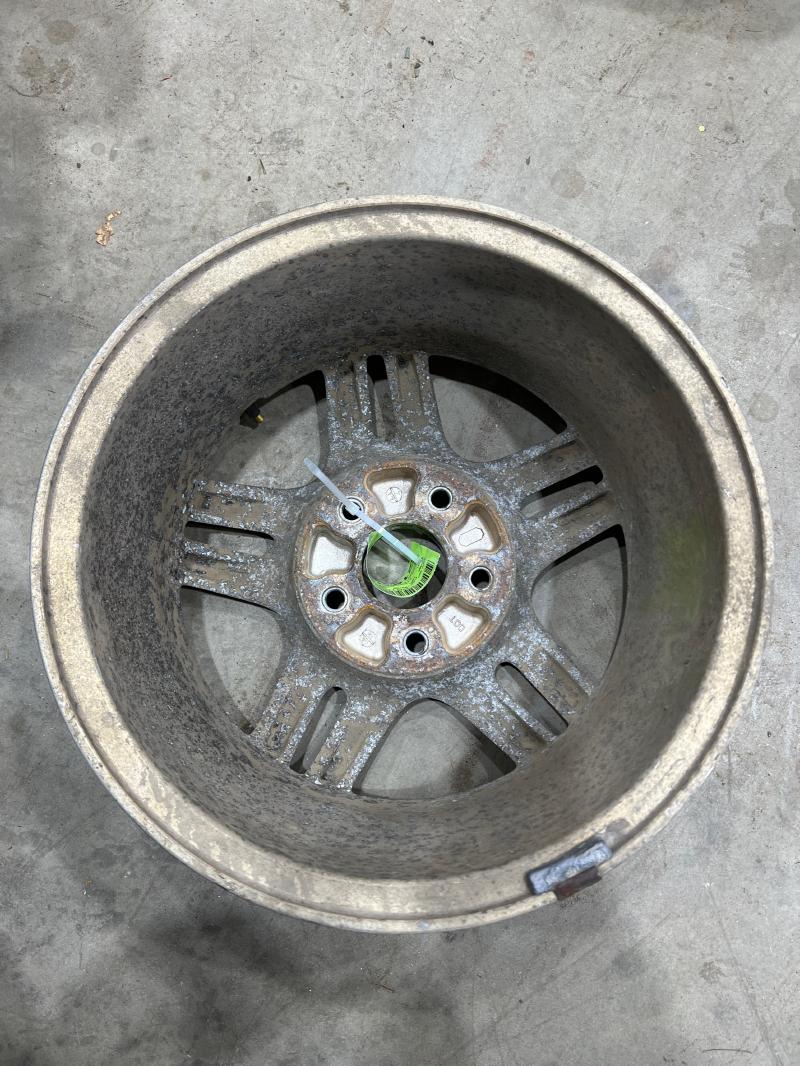 1999 Honda CR-V Wheel