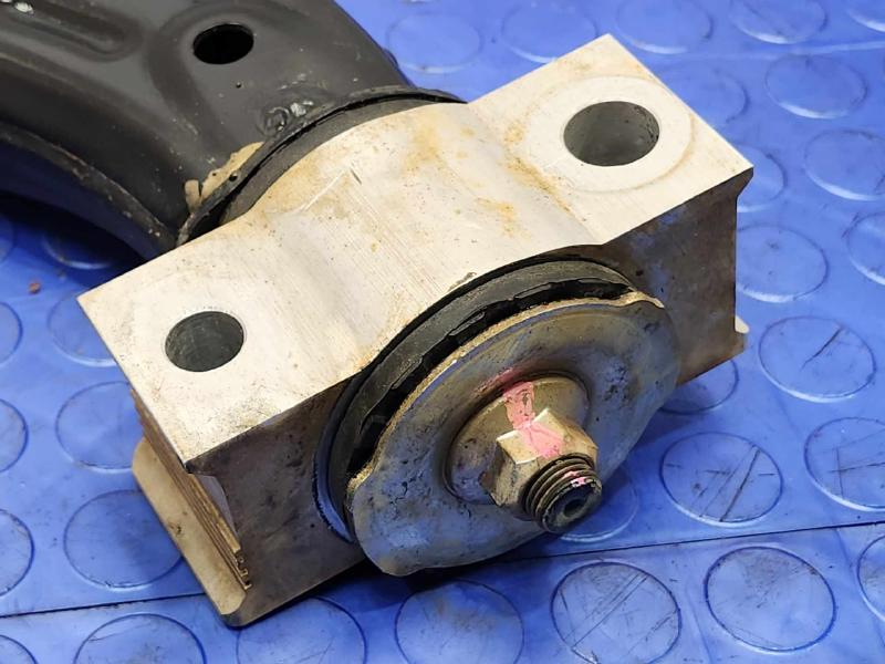 2015 Subaru Legacy Lower Control Arm Front