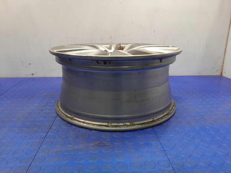 2015 Infiniti Q50 Wheel