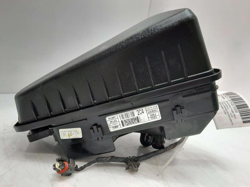 2012 Genesis Genesis Engine Fuse Box