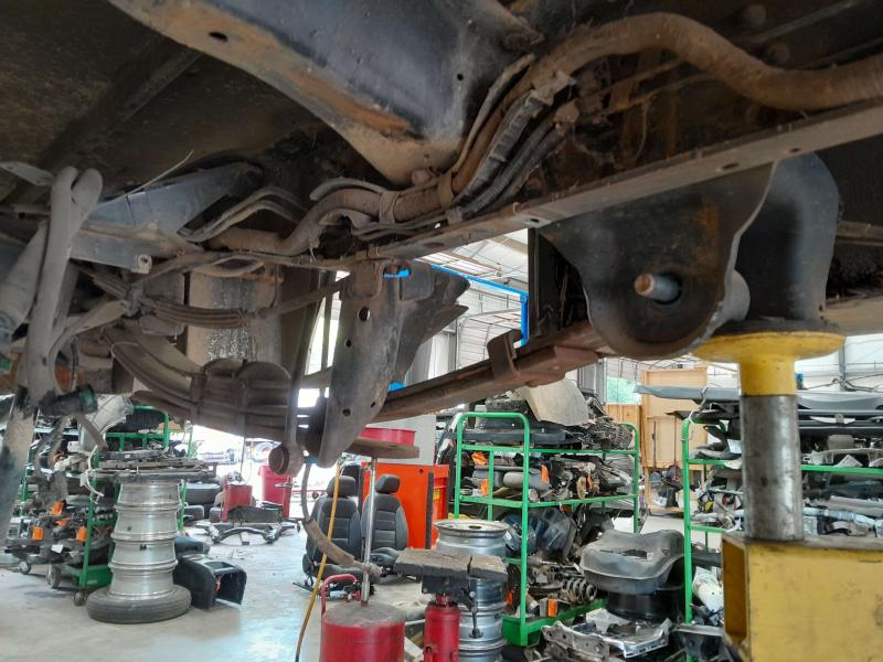 2012 Ford F-250 Super Duty Leaf Spring Rear
