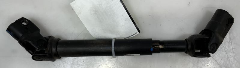 2017 - 2023 GMC Acadia Cadillac XT5 Steering Intermediate Shaft OEM 23134851