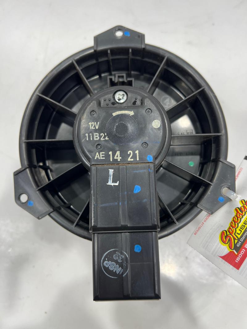 2017 - 2019 Mitsubishi Mirage Heater AC Blower Motor Assembly OEM 7802A247